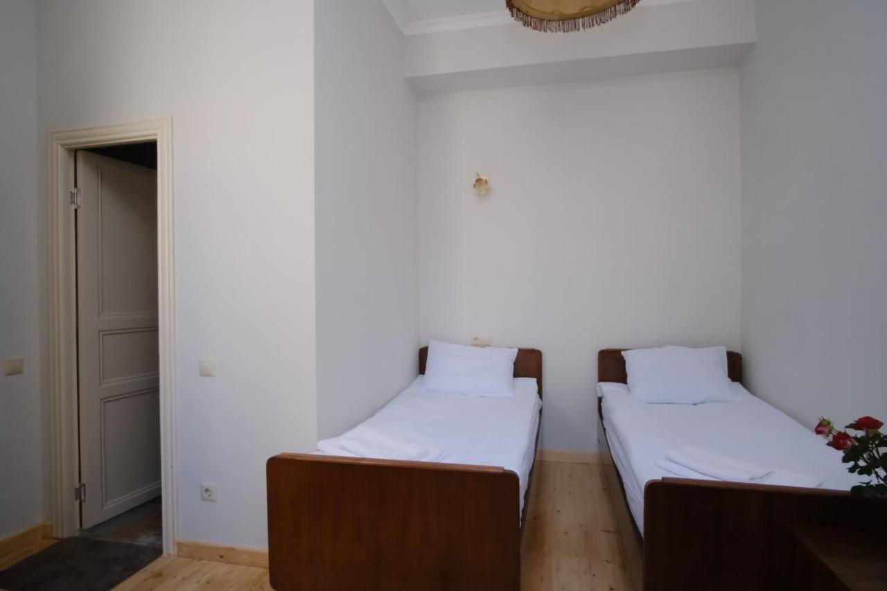 Toon 55 Hotel Гюмри Екстериор снимка